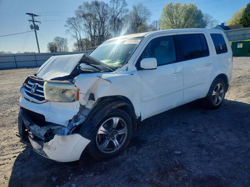 2015 HONDA PILOT — VIN 5FNYF4H39FB064829