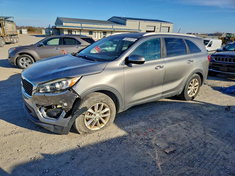 2017 KIA SORENTO LX — VIN 5XYPG4A35HG239284