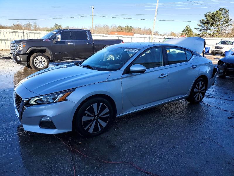 2021 NISSAN ALTIMA SV — VIN 1N4BL4DV9MN360718