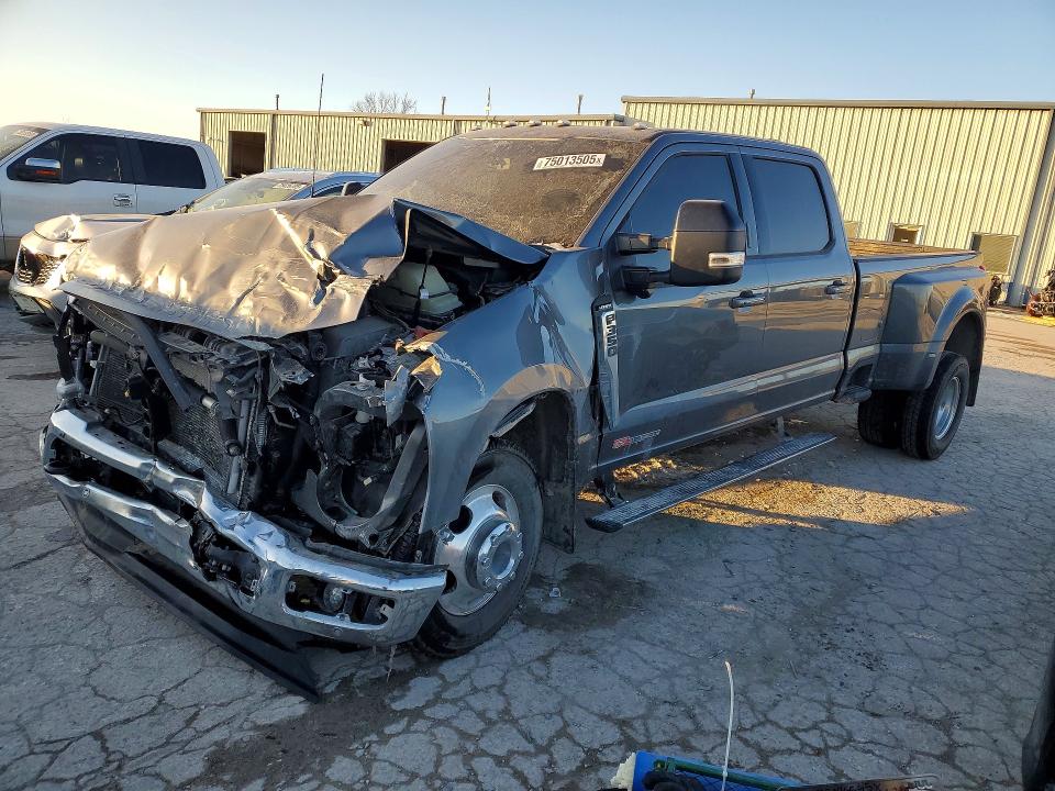 2024 FORD F350 — VIN 1FT8W3DMXREF52055