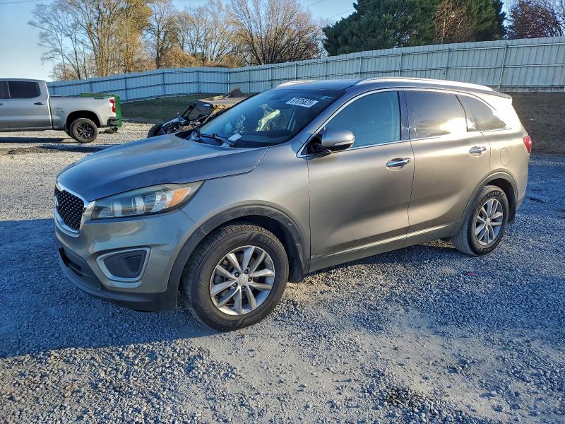 2018 KIA SORENTO LX — VIN 5XYPG4A39JG346022