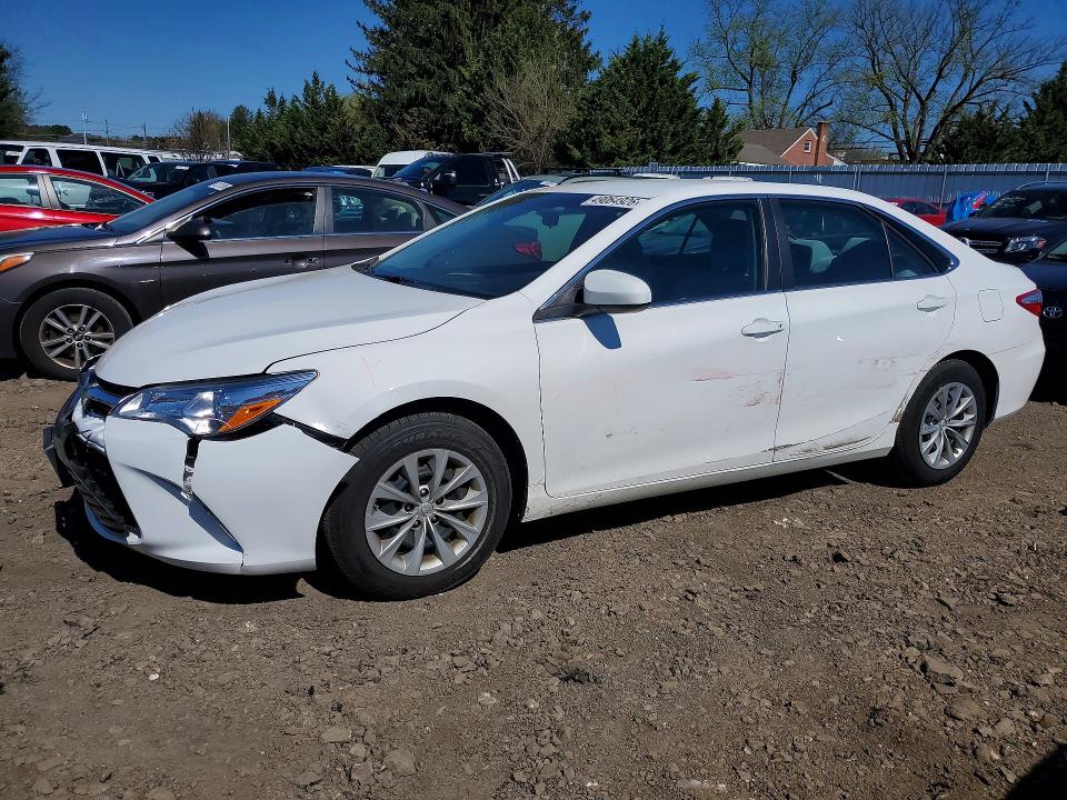 2016 TOYOTA CAMRY — VIN 4T4BF1FK5GR523900