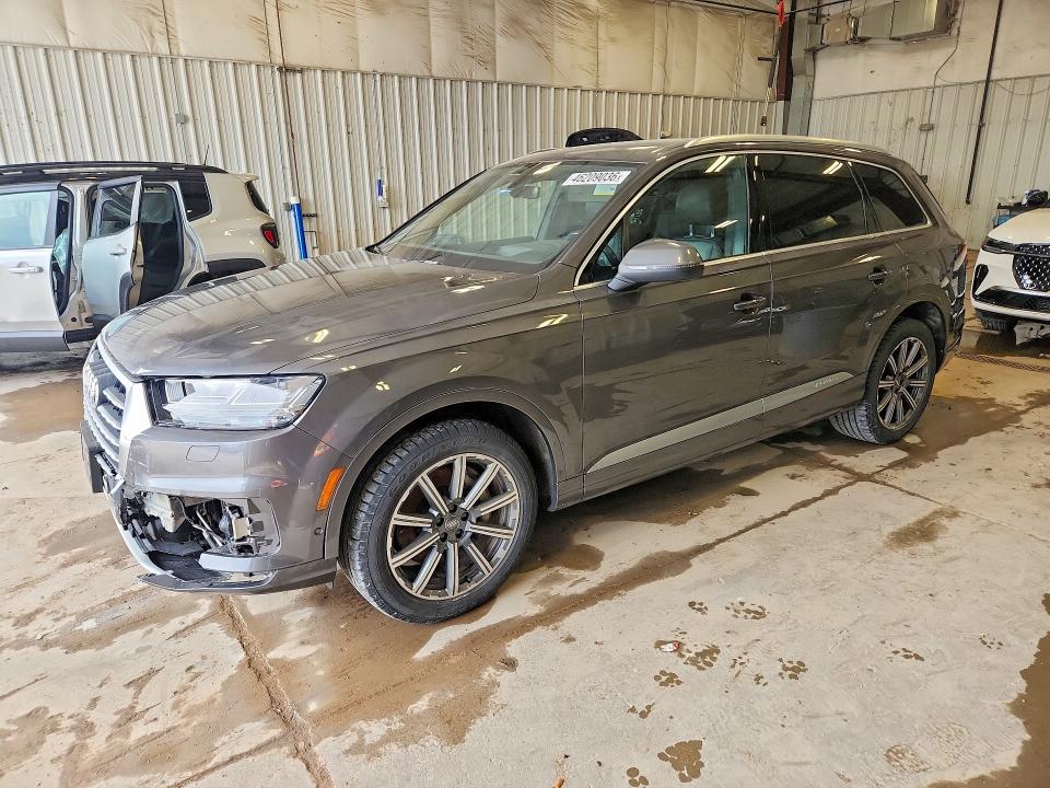 2019 AUDI Q7 — VIN WA1VAAF73KD011710