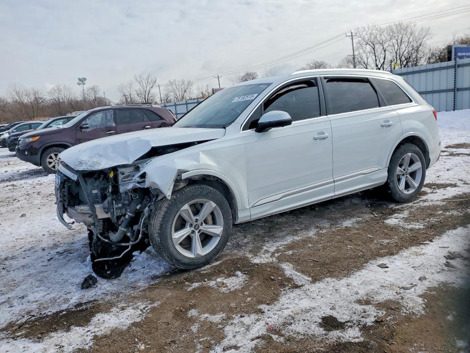 2021 AUDI Q7 — VIN WA1AJAF75MD028381