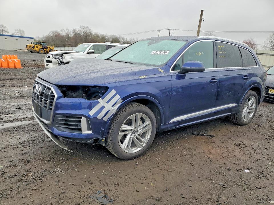 2021 AUDI Q7 — VIN WA1LXAF73MD035370