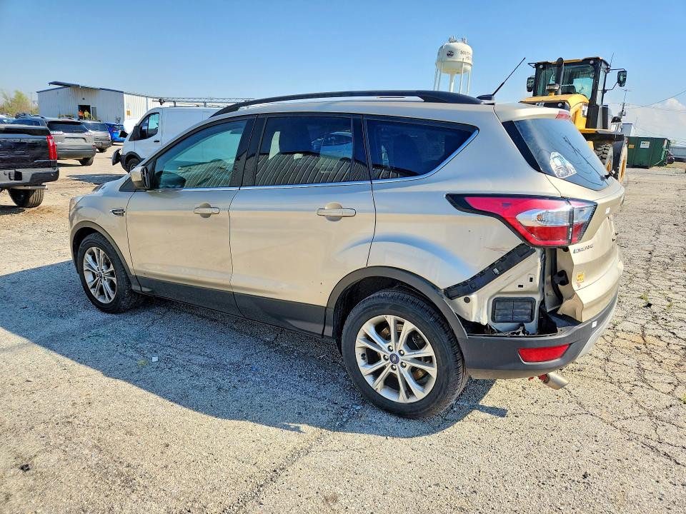 1FMCU0GD5HUD38228
