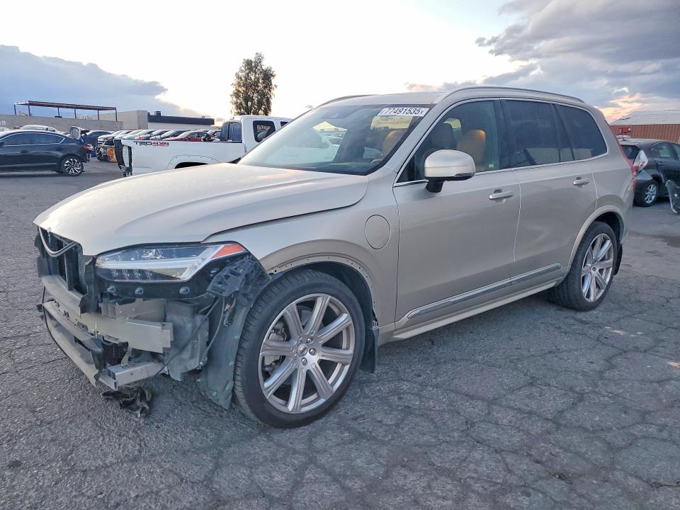 2018 VOLVO XC90 — VIN YV4BR0PL6J1338557