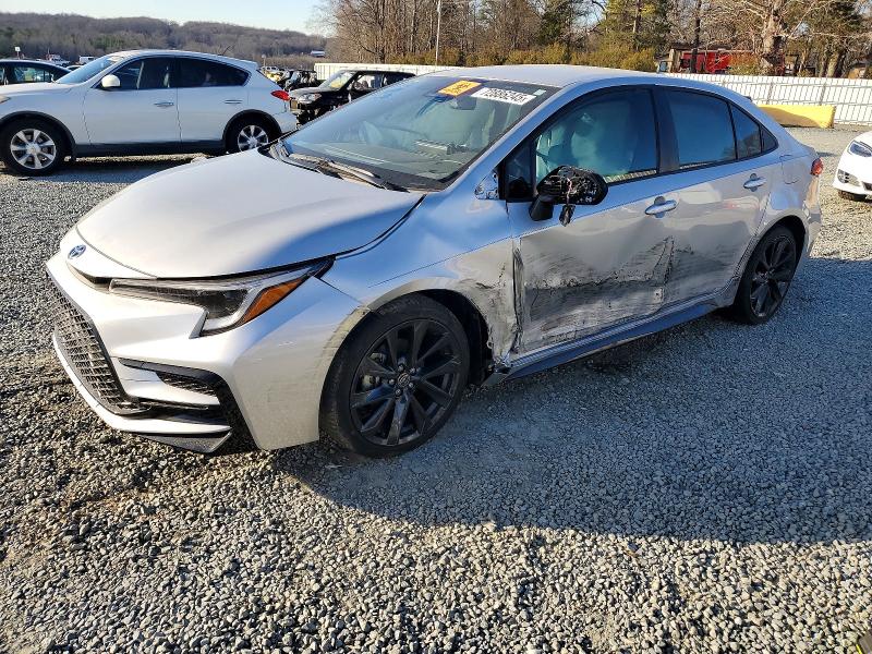 2024 TOYOTA COROLLA — VIN JTDBCMFE2R3038318