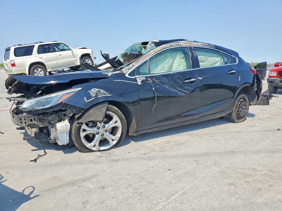 2018 CHEVROLET CRUZE — VIN 3G1BF6SM2JS631538