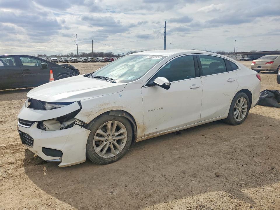 2018 CHEVROLET MALIBU LT — VIN 1G1ZD5ST0JF178420