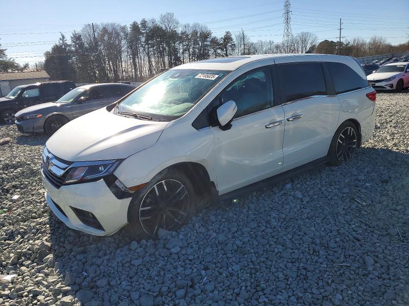 2018 HONDA ODYSSEY — VIN 5FNRL6H73JB102463