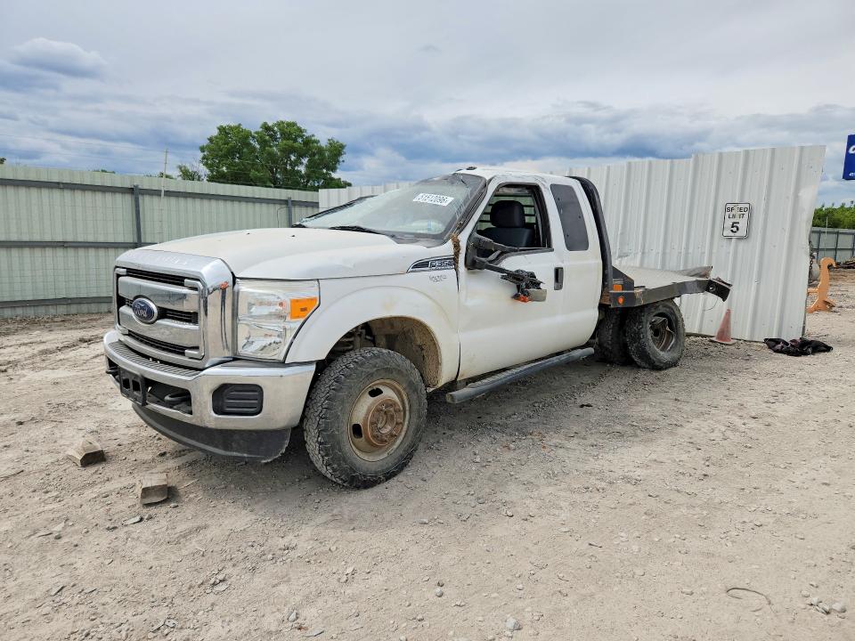 2015 FORD F350 — VIN 1FD8X3H62FEC79676