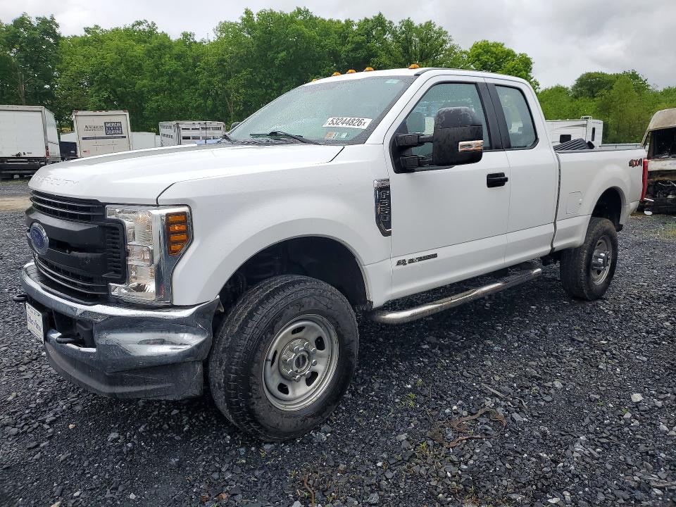 2018 FORD F350 — VIN 1FT8X3BT8JEC73683