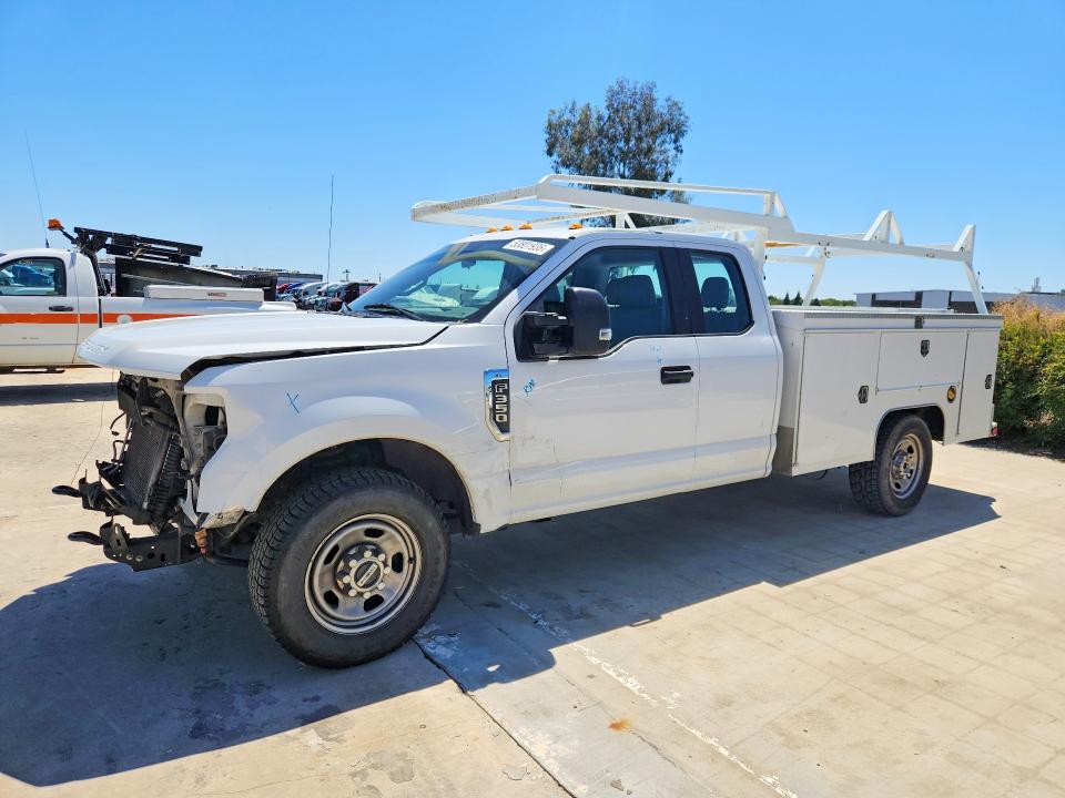 2018 FORD F350 — VIN 1FD8X3E67JEB39765