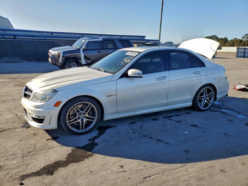 2014 MERCEDES-BENZ C 63 AMG — VIN WDDGF7HB9EA888993