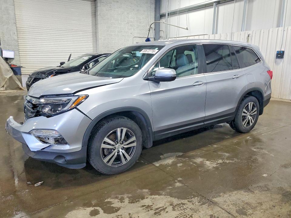 2017 HONDA PILOT — VIN 5FNYF6H67HB065633