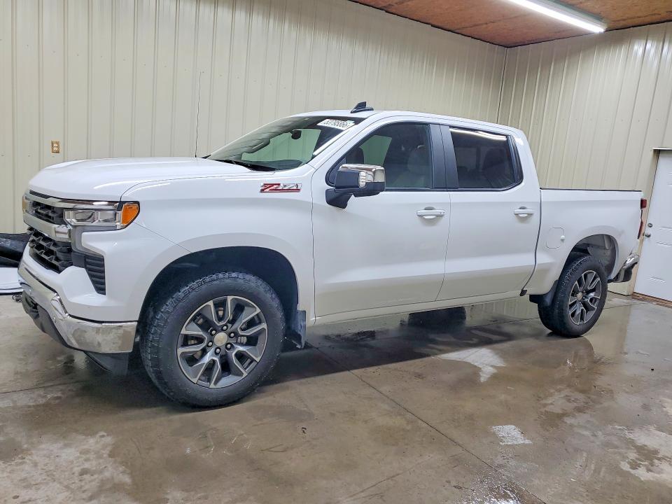 2024 CHEVROLET SILVERADO — VIN 2GCUDDED0R1272106