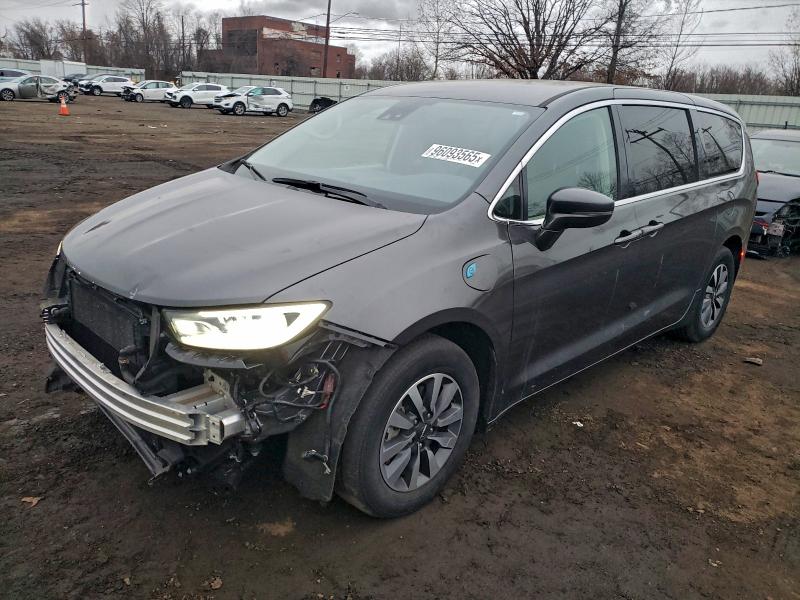 2022 CHRYSLER PACIFICA H — VIN 2C4RC1L70NR206848