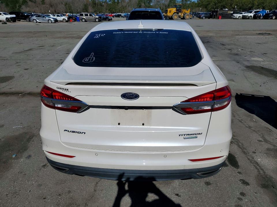 3FA6P0K9XKR144083