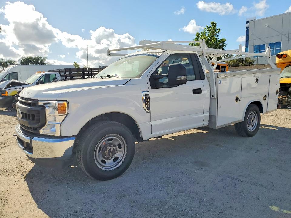 2022 FORD F350 — VIN 1FDRF3E6XNEC66944