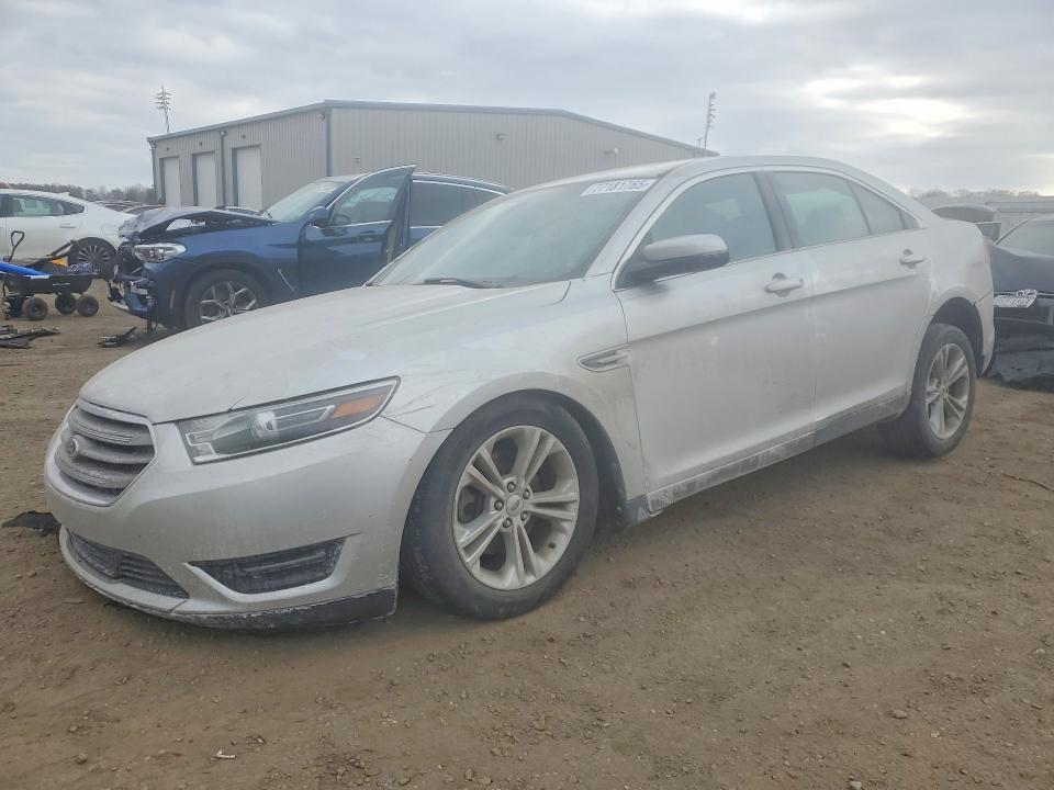 2018 FORD TAURUS — VIN 1FAHP2E80JG113163