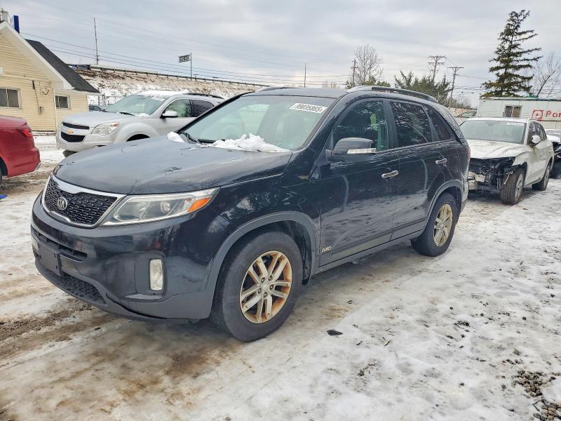 2015 KIA SORENTO LX — VIN 5XYKTCA62FG654022