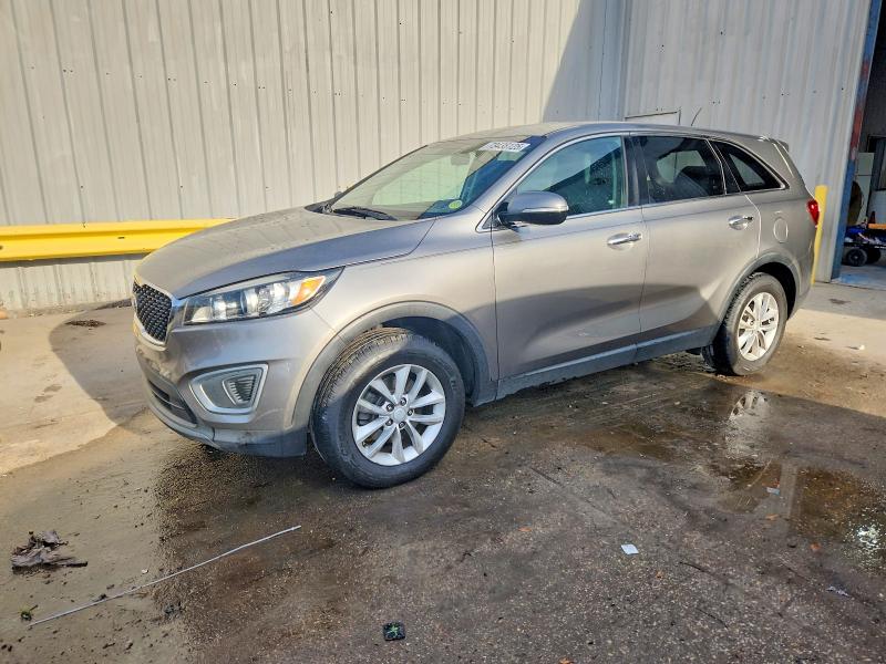 2016 KIA SORENTO LX — VIN 5XYPG4A34GG050236
