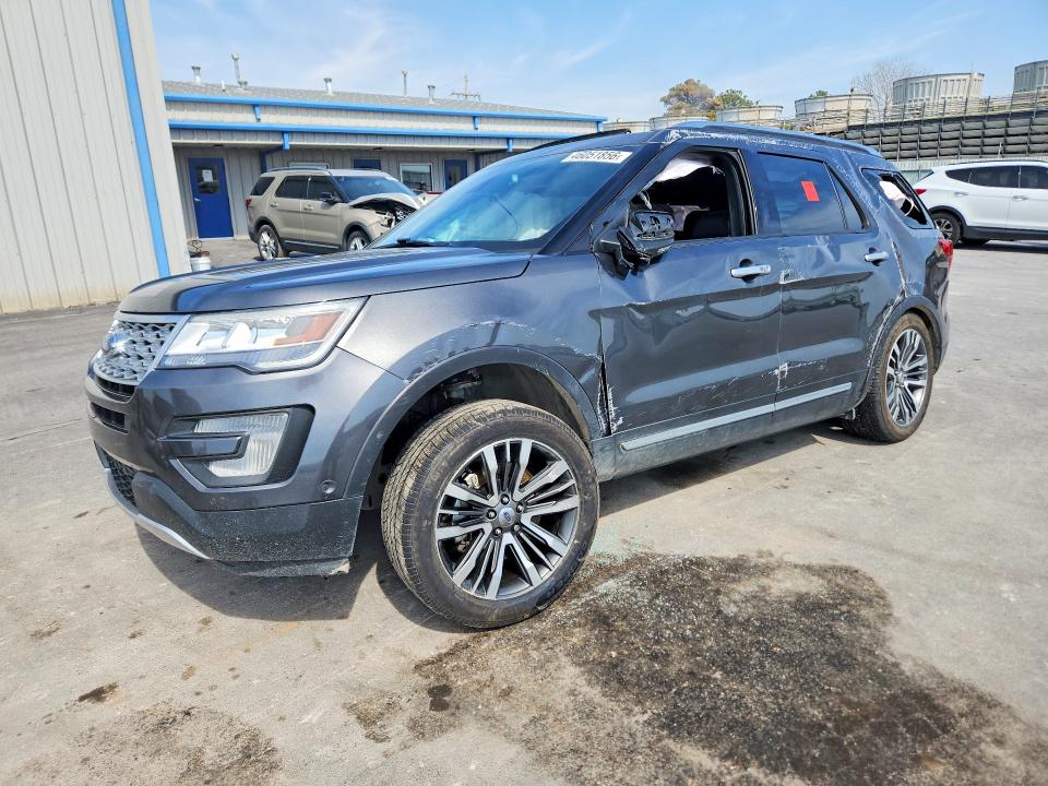 2017 FORD EXPLORER — VIN 1FM5K8HT8HGE19239