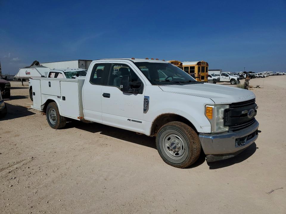 1FD7X3ET8HEE35986