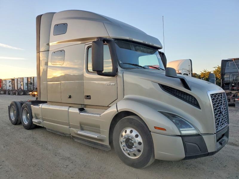 2019 VOLVO VN VNL — VIN 4V4NC9EH2KN898594