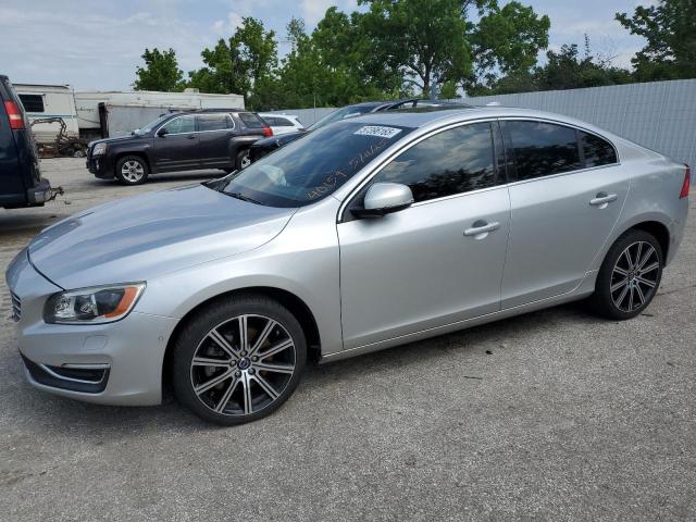 2015 VOLVO S60 — VIN YV127MFD0F2300232