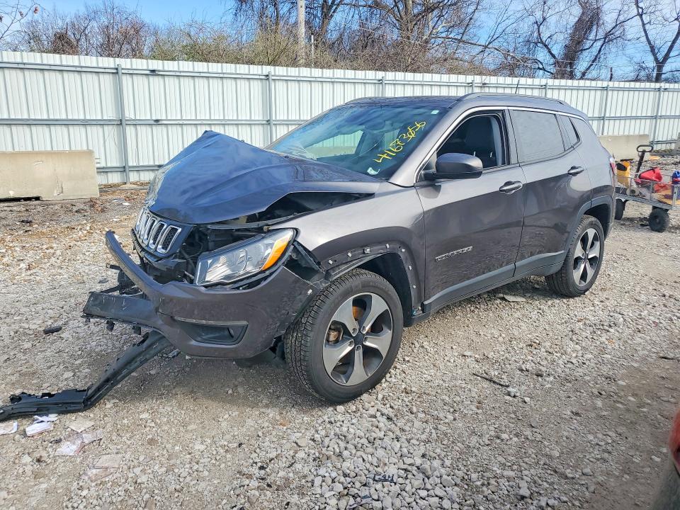 2017 JEEP COMPASS — VIN 3C4NJDBB4HT667628