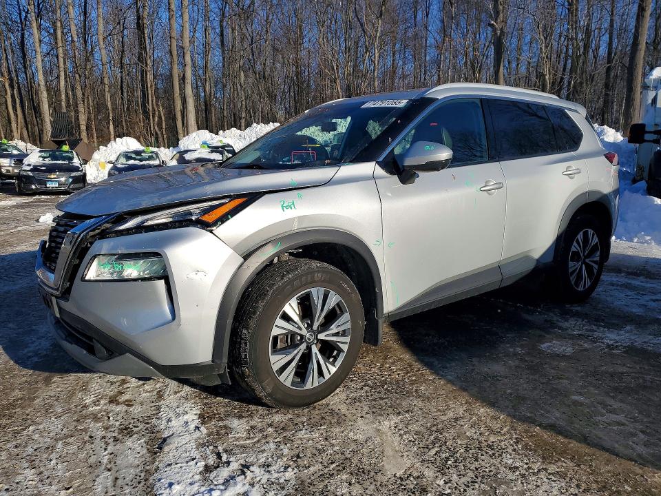 2021 NISSAN ROGUE SV — VIN 5N1AT3BB7MC823228