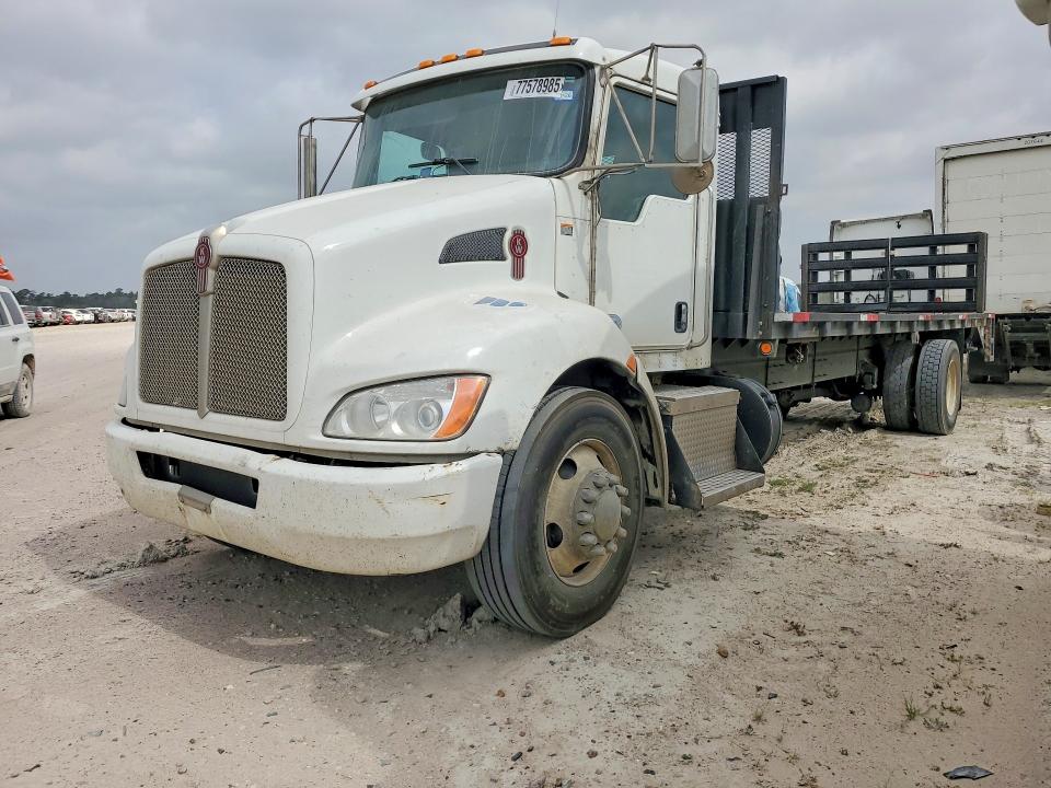 2020 KENWORTH T270 — VIN 2NKHHM6X2LM377653