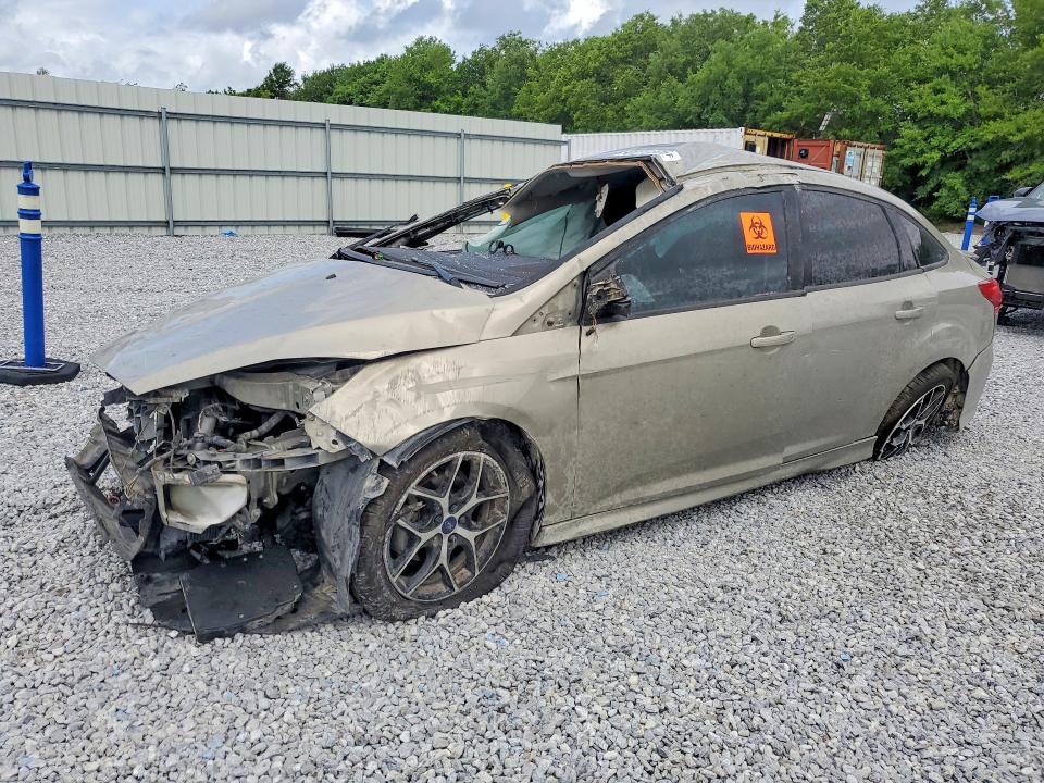 2015 FORD FOCUS — VIN 1FADP3F22FL347575