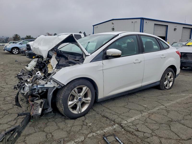 2013 FORD FOCUS SE — VIN 1FADP3F26DL302569