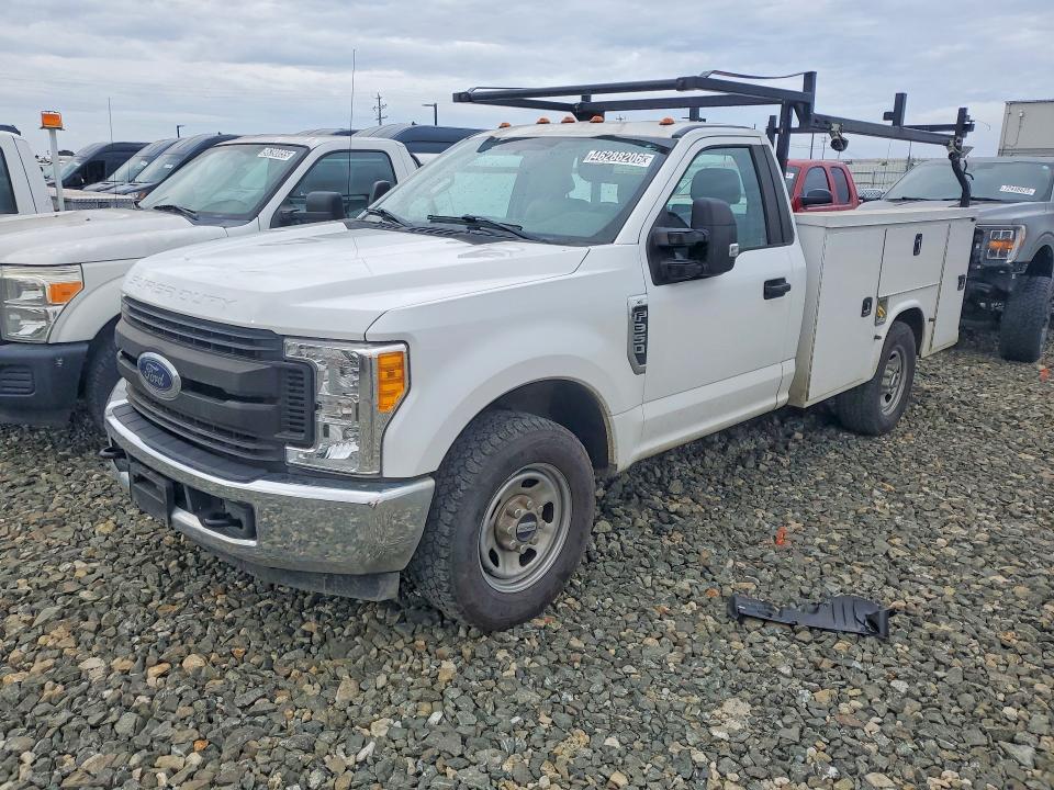 2017 FORD F350 — VIN 1FDBF3E69HED72243
