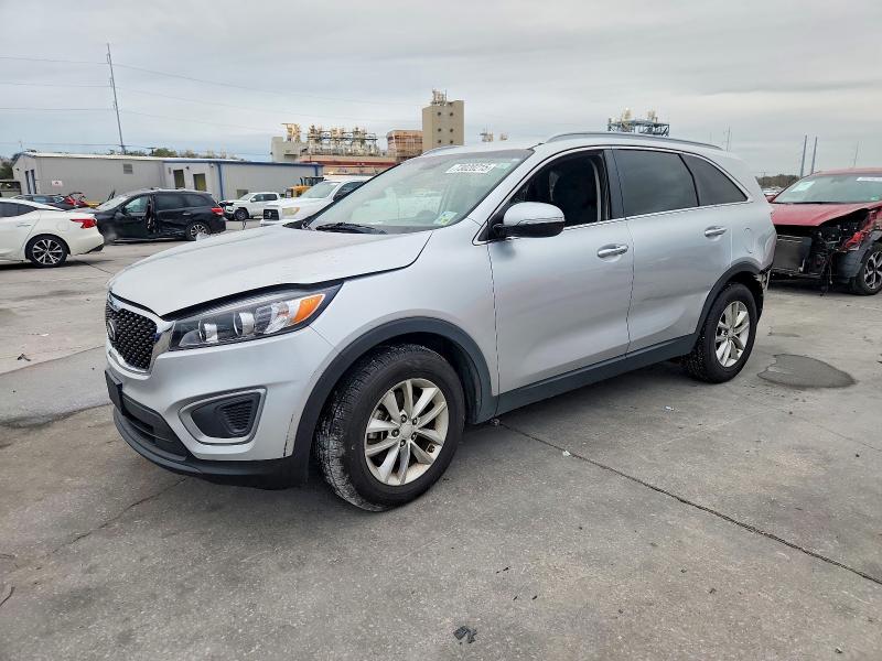 2016 KIA SORENTO LX — VIN 5XYPG4A53GG105017