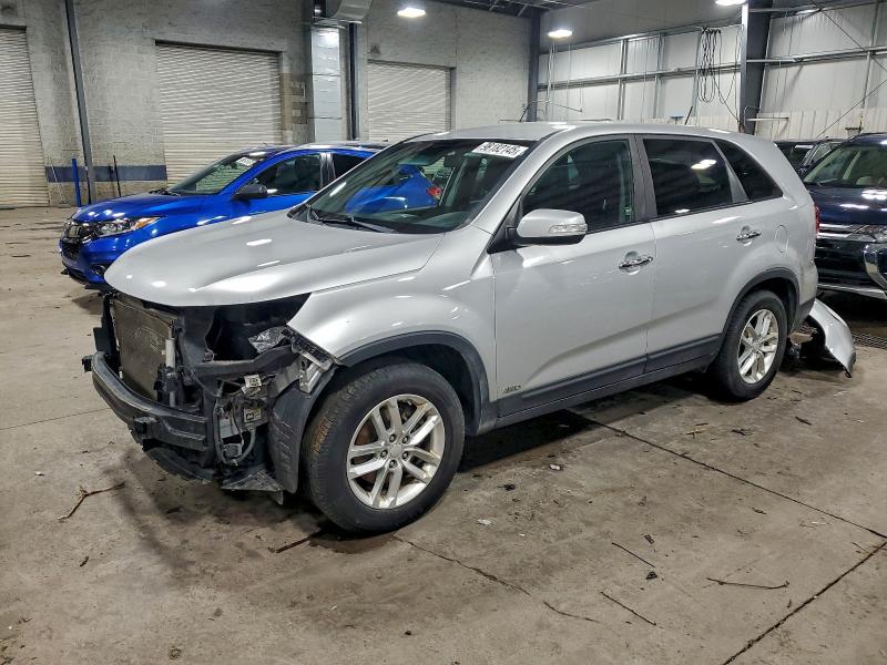 2015 KIA SORENTO LX — VIN 5XYKTCA64FG568467