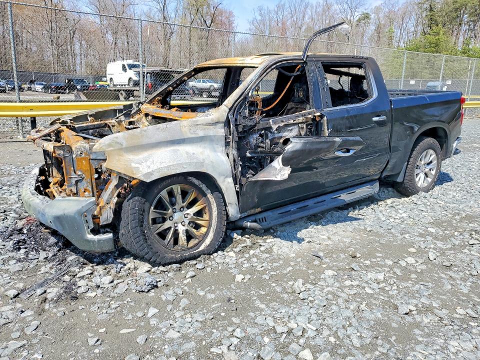 2021 CHEVROLET SILVERADO — VIN 1GCUYGEDXMZ223016