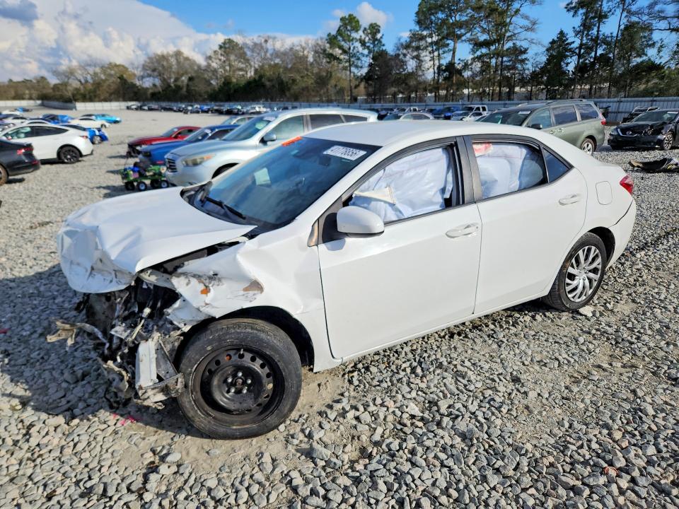 2019 TOYOTA COROLLA — VIN 5YFBURHEXKP943684