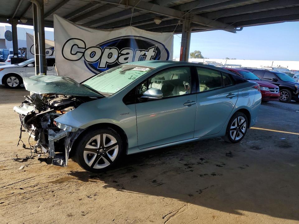 2018 TOYOTA PRIUS — VIN JTDKARFU6J3058330