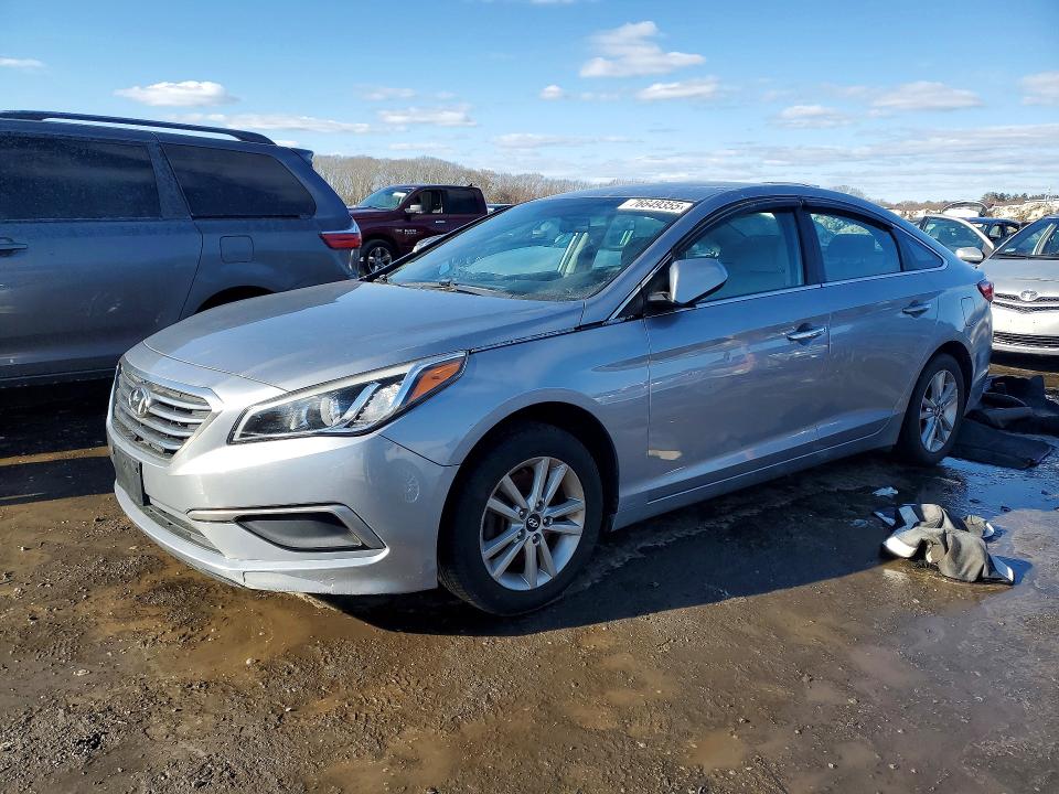 2017 HYUNDAI SONATA SE — VIN 5NPE24AF3HH443543