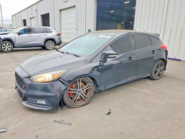 2016 FORD FOCUS — VIN 1FADP3L90GL355581