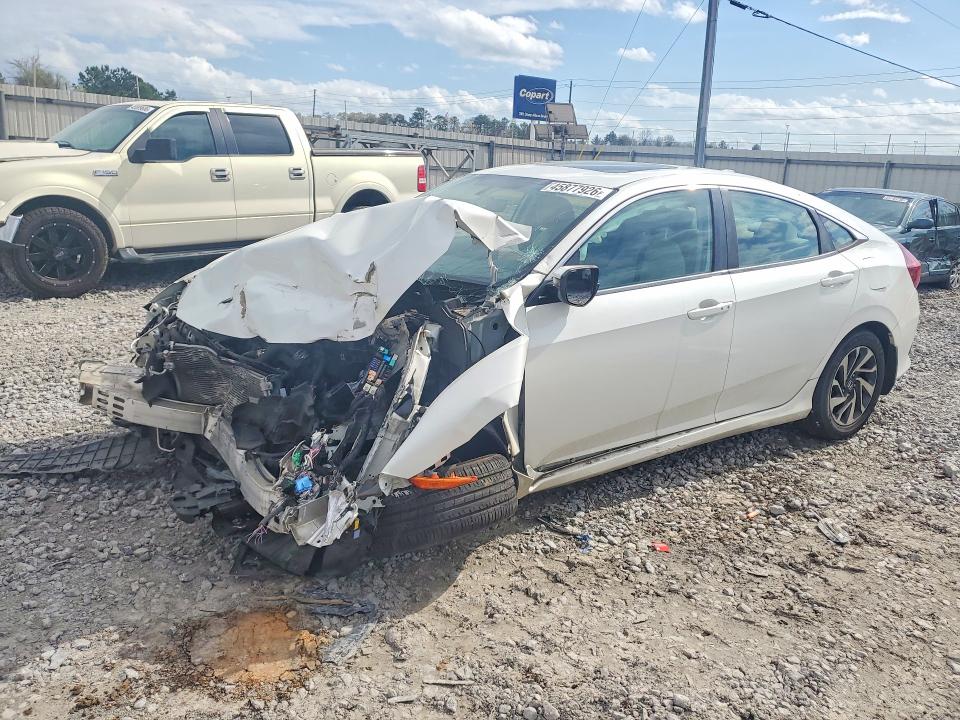 2018 HONDA CIVIC — VIN 19XFC2F74JE007625