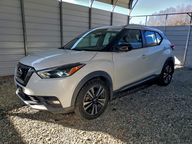 2018 NISSAN KICKS S — VIN 3N1CP5CUXJL500680