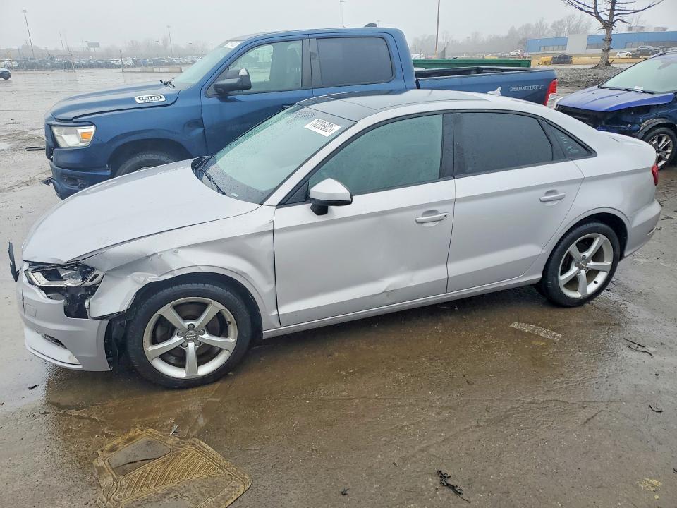 2015 AUDI A3 — VIN WAUBFGFF1F1041233