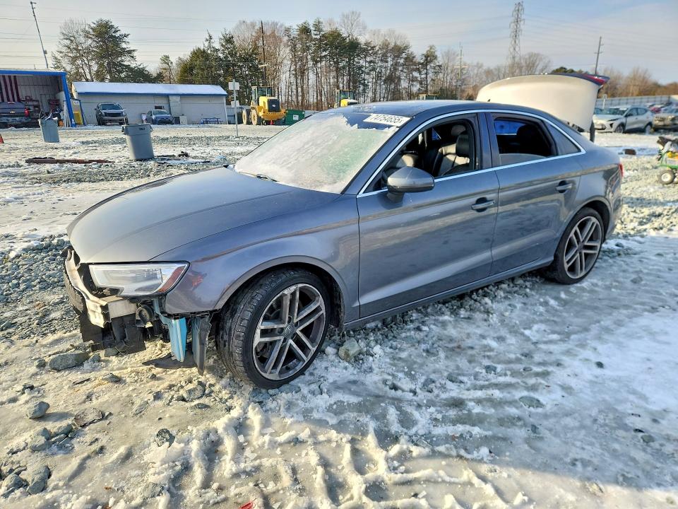 2019 AUDI A3 — VIN WAUBEGFF1KA120110