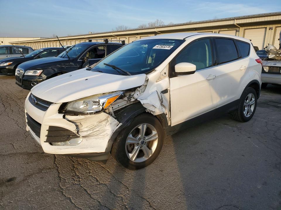 2015 FORD ESCAPE — VIN 1FMCU9G97FUB32695