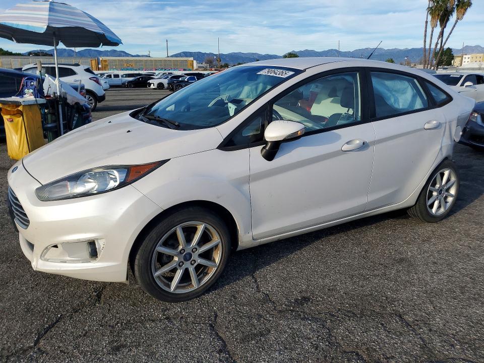 2016 FORD FIESTA — VIN 3FADP4BJ1GM204054